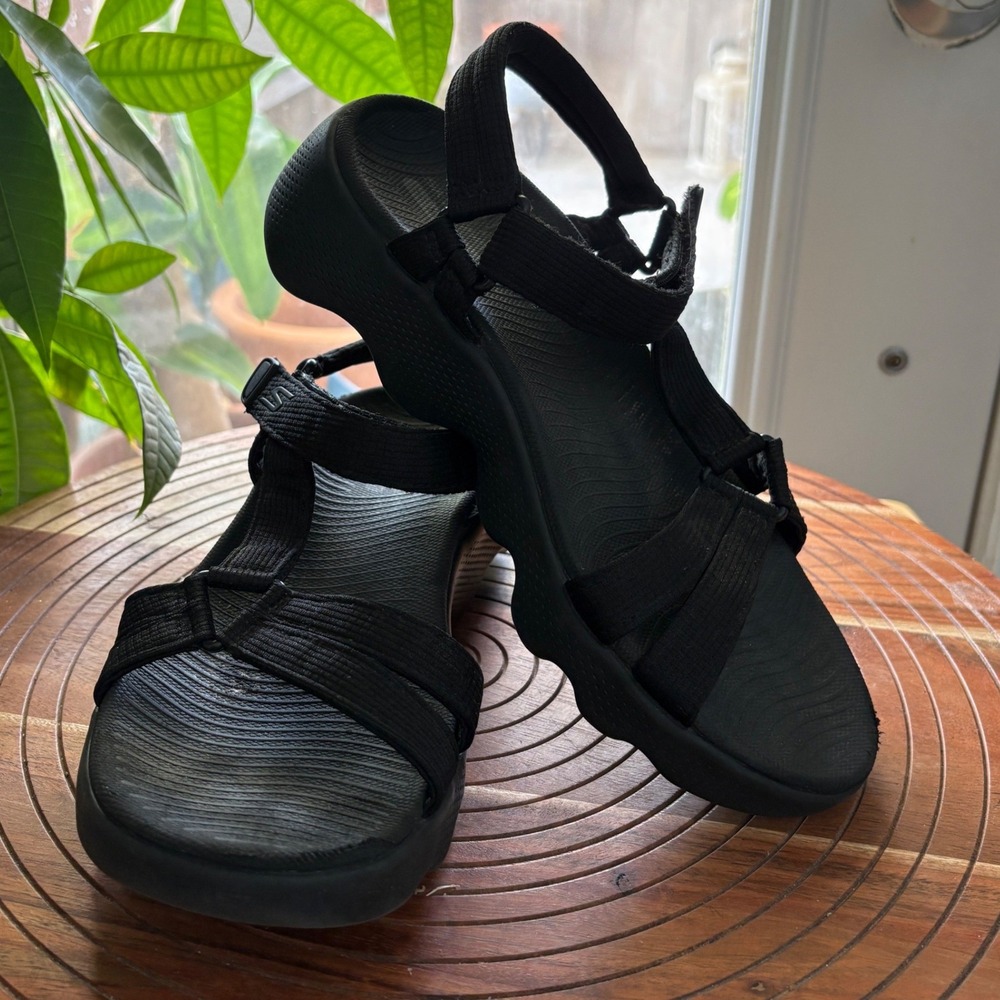 Skechers GO WALK Massage Fit Black Strappy Athletic Sandals Women's 140930 BKW